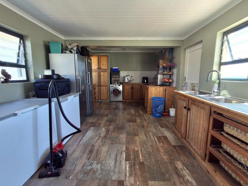 5 Bedroom Property for Sale in Duyker Eiland Western Cape